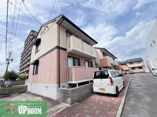 リバーヒルズ南棟の外観