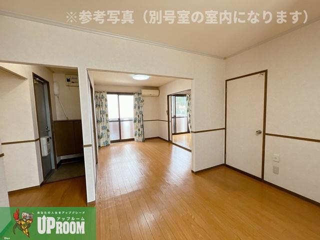 リバーヒルズ南棟の居間・リビング