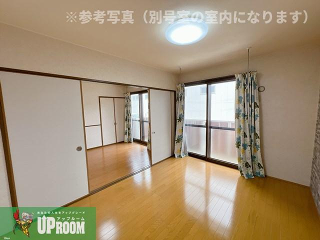 リバーヒルズ南棟の居間・リビング