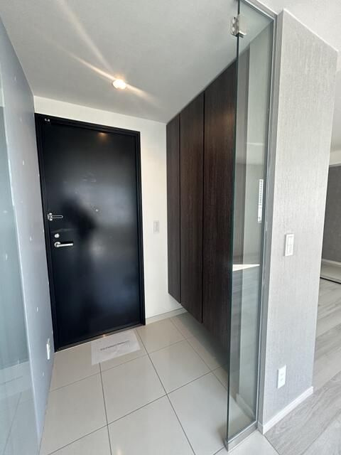 トワ・イグレッグの玄関