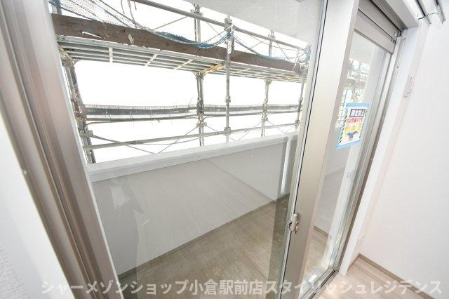 ＰＬＡＣＥ　ＣＯＵＲＴのバルコニー