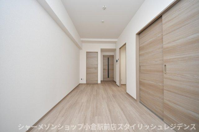 ＰＬＡＣＥ　ＣＯＵＲＴの内装