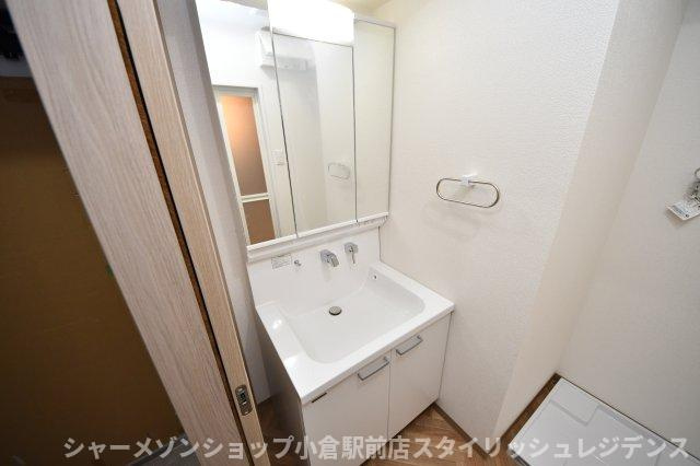 ＰＬＡＣＥ　ＣＯＵＲＴの洗面所