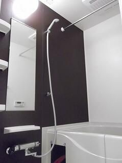 メゾンド・シャルマンの浴室