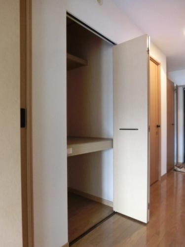 シャルマン塔原の内装