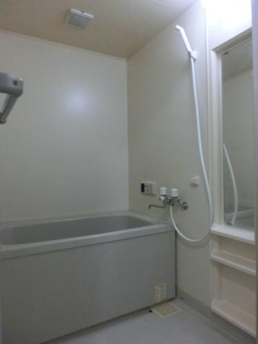 シャルマン塔原の浴室