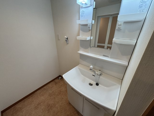 Ｍ－ＳＴＹＬＥ北大河３号室の独立洗面台