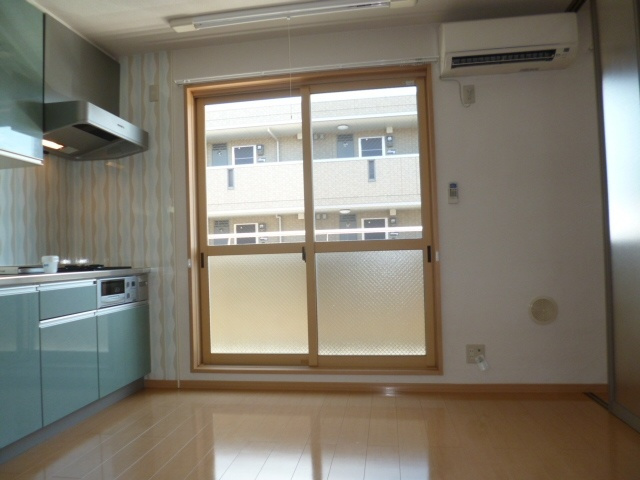 【居間・リビング】 | ロイヤルコートKay　B