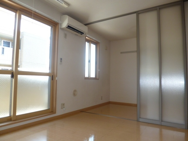 【居間・リビング】 | ロイヤルコートKay　B