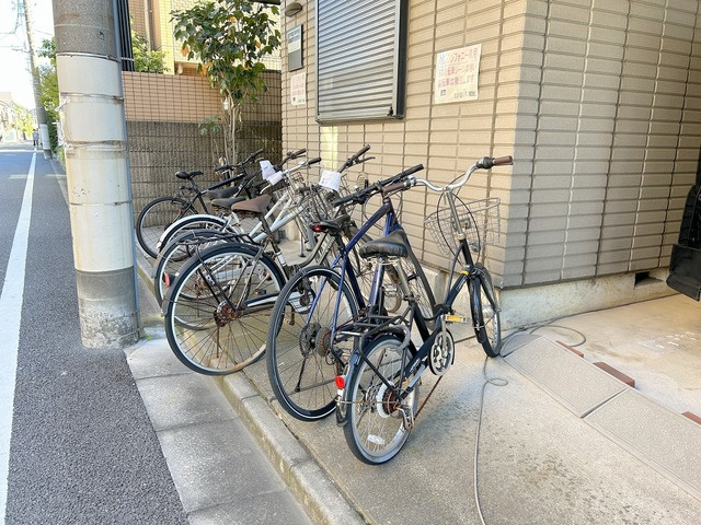 メゾン　シンフォニーのその他共用部分|★専用駐輪場★