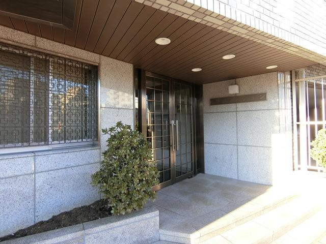 旭泉マンションのエントランス