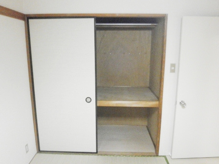 旭泉マンションの収納|※別部屋写真