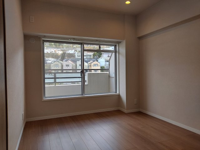 藤和ライブタウン宝塚の洋室|洋室約6.7帖