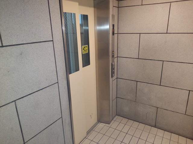 藤和ライブタウン宝塚のその他共用部分|エレベーター前