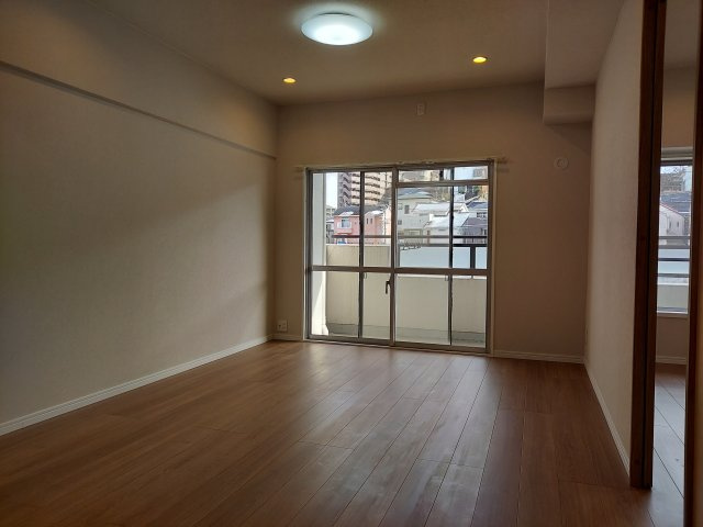 藤和ライブタウン宝塚の居間・リビング