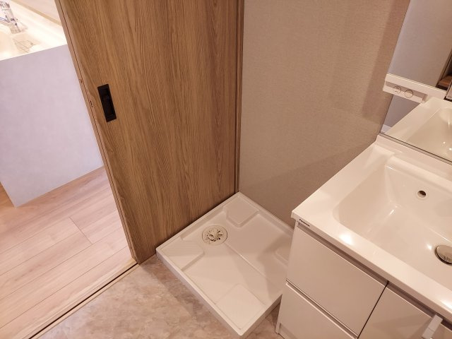 藤和ライブタウン宝塚の洗面所|洗濯機置場