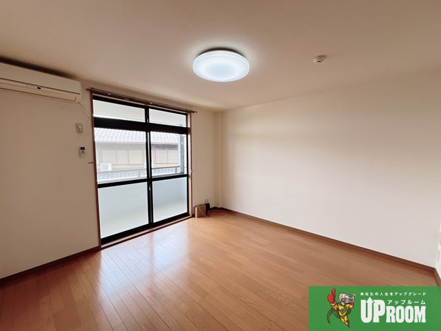 サープラスハイムの内装