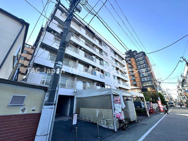 お花茶屋ダイヤモンドマンションの外観|控えめながらも洗練されたフォルムが、街並みに自然と溶け込みます。ほどよい高さと落ち着きのある佇まいが、住まう人に安心感と静かな誇りをもたらします。