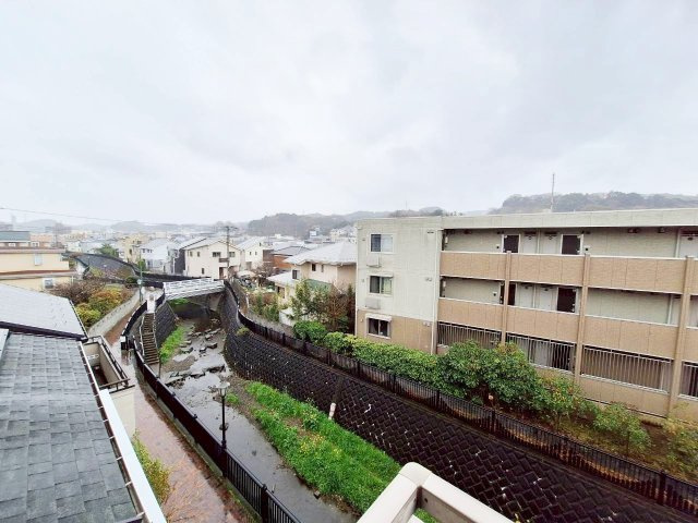 クレール逗子の居間・リビング