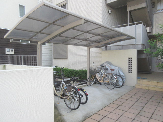 クレール逗子のその他共用部分|屋根付駐輪場