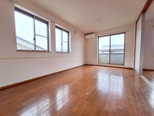 クレール逗子の居間・リビング