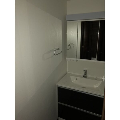 【洗面所】 | グランカーサ難波元町 | 独立洗面台です