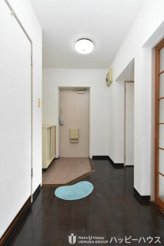 ビレッジ都府楼IIの玄関