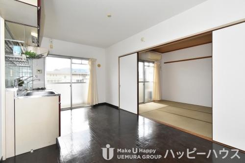 ビレッジ都府楼IIの居間・リビング|別号数タイプ