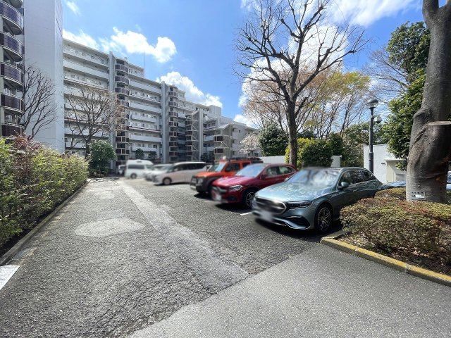 【駐車場】 | 成増ハウス　（成増店） | 敷地内駐車場月額20,000円