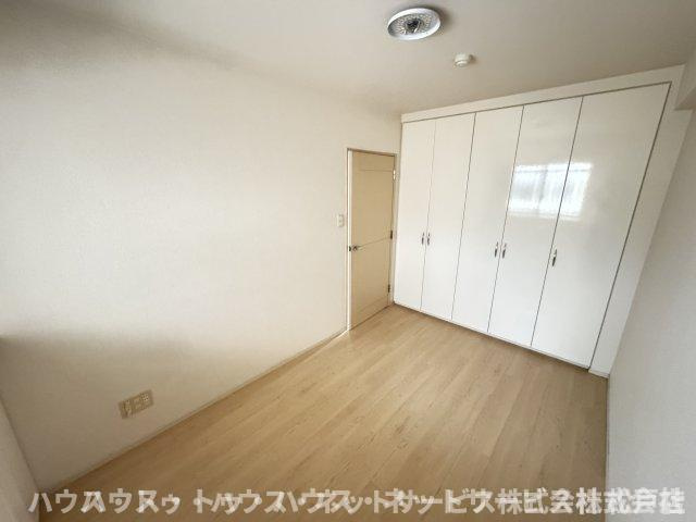 第16シントウキョウビルの居間・リビング