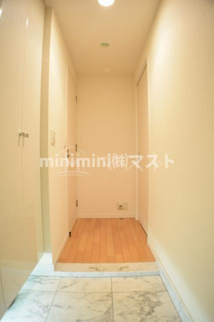 アーデンタワー北堀江の玄関