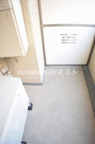 アーデンタワー北堀江のバルコニー