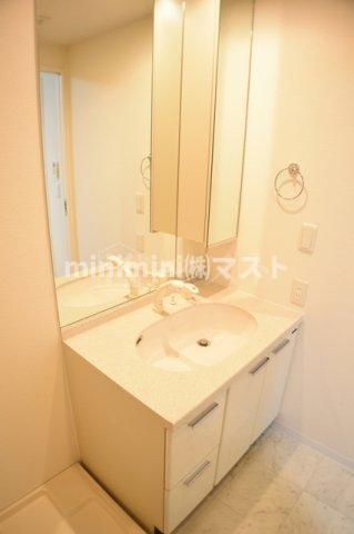 アーデンタワー北堀江の洗面所