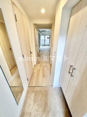 大阪市西区本田２丁目の賃貸マンションの玄関