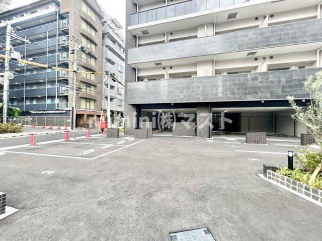 大阪市西区本田２丁目の賃貸マンションのエントランス