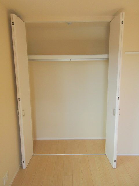 ヘーベル　フロイデ　北千住の収納|★クローゼット★