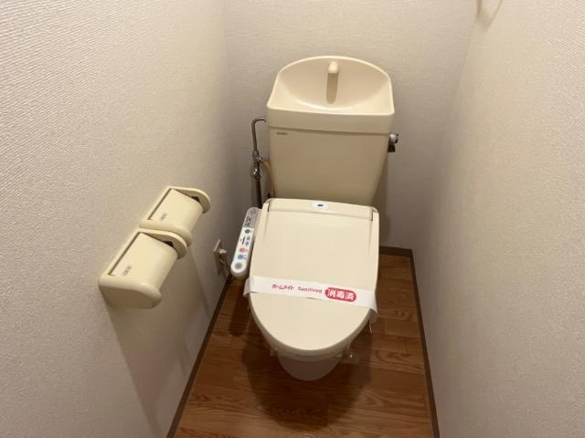 ティエドゥールⅠのトイレ|シャワー付トイレ