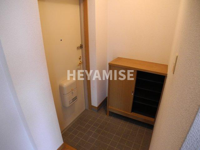 蘭ビルの玄関|※写真は別の部屋のものになります※