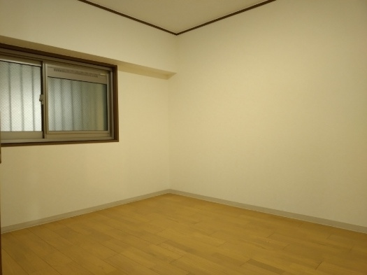 芦屋山ノ手アーバンライフの洋室