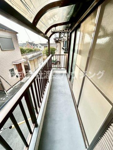 東大阪市西石切町2丁目一戸建のバルコニー