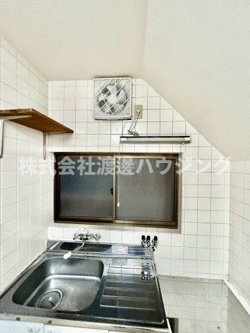 東大阪市西石切町2丁目一戸建のその他|窓