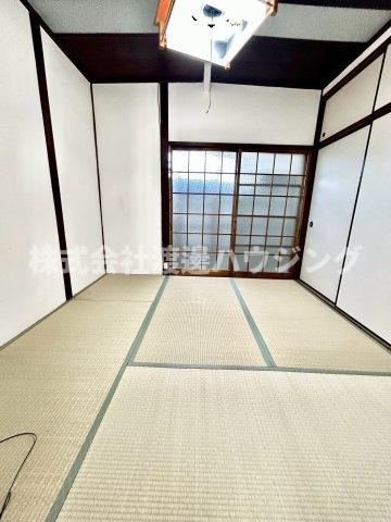 東大阪市西石切町2丁目一戸建の寝室