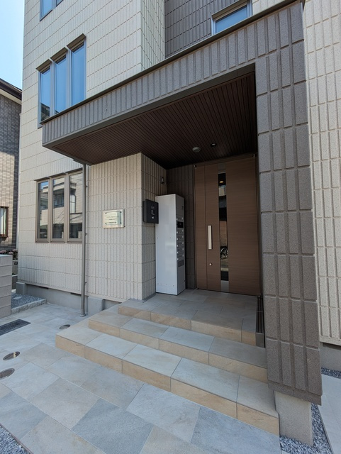 メゾンダイヤーズⅠのエントランス|★地震火事に強い旭化成ヘーベルメゾン★