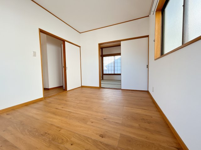 鴻巣市鎌塚5丁目の洋室|2階洋室
令和8年2月リフォーム実施