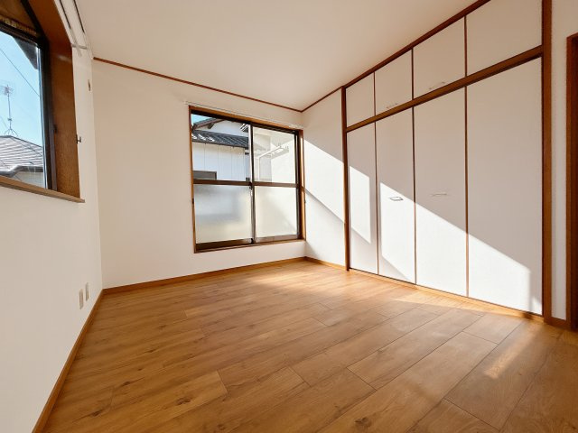 鴻巣市鎌塚5丁目の洋室|2階洋室
令和8年2月リフォーム実施