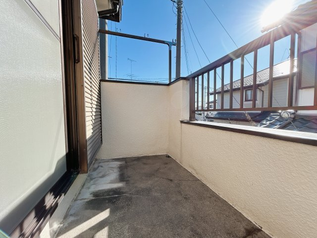 鴻巣市鎌塚5丁目のバルコニー|南面につき日当たり良好のバルコニー