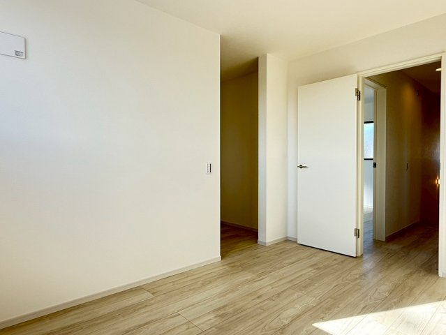 川越市木野目1期　新築一戸建て　1号棟の寝室|使い勝手のいい寝室です