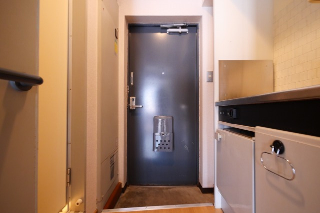 ウイングピア二日市の玄関