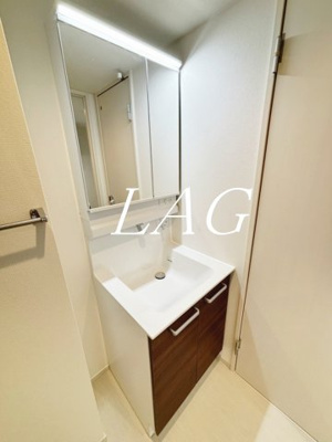 【洗面所】 | リブリ・高野 | 洗面台です。