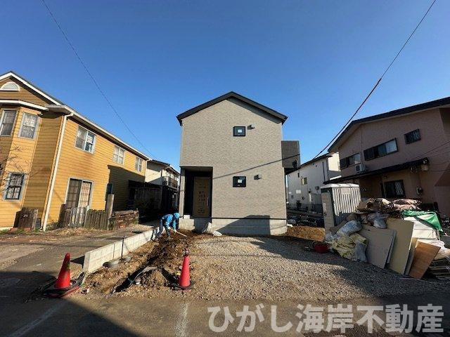 茅ヶ崎市萩園　新築戸建　全２棟の外観|1月16日撮影　建築中　現地外観